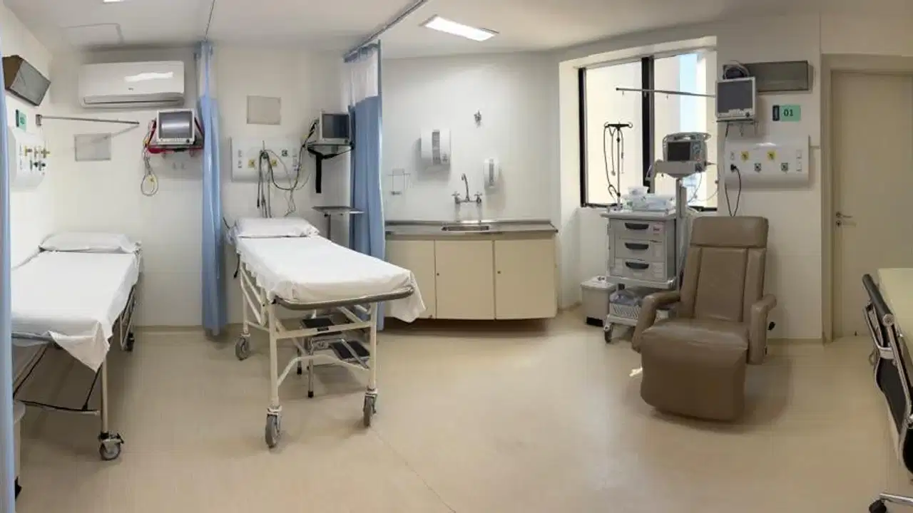 Consultório privativo mobiliado